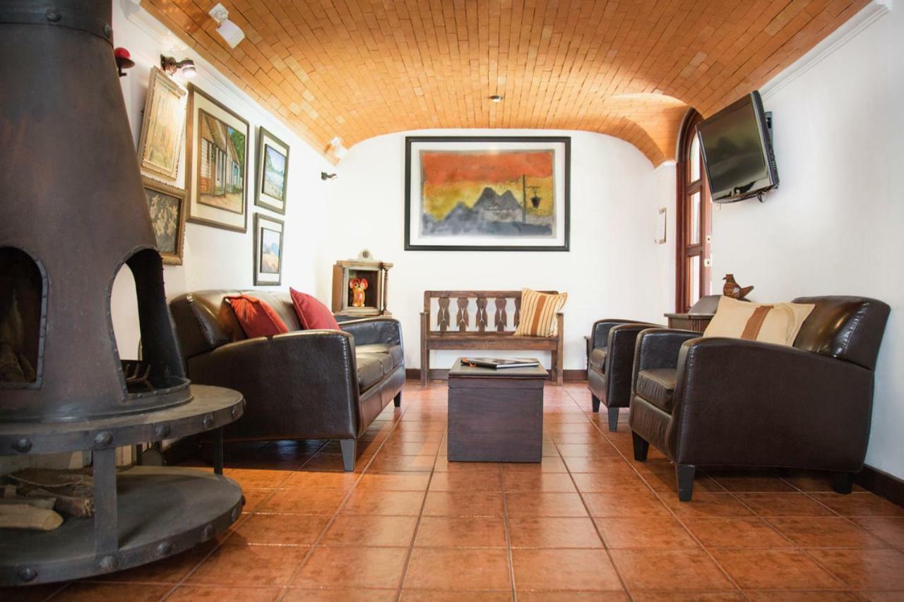 Villas Santa Ana Антигуа-Гватемала Экстерьер фото